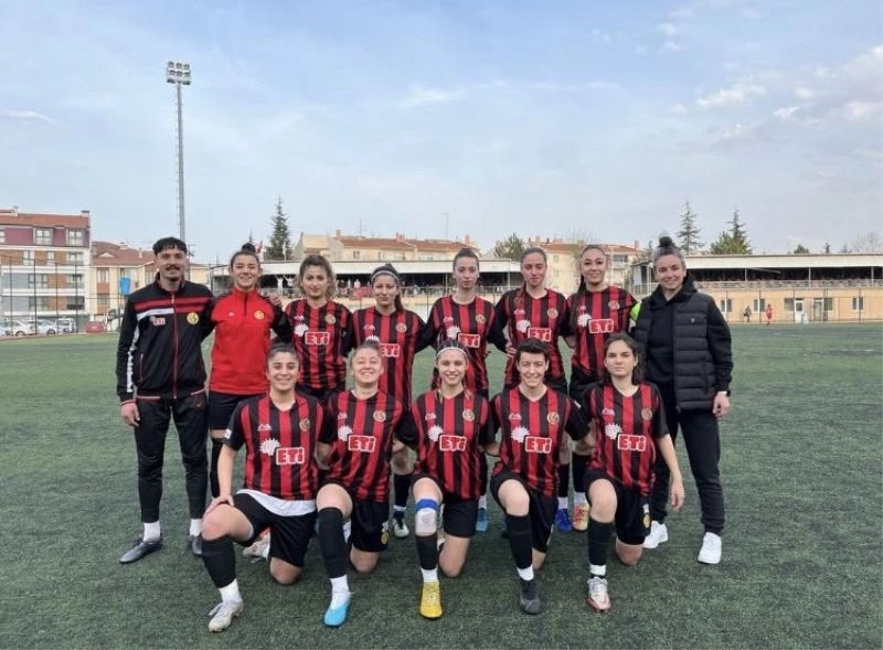 Eskişehirspor Kadınlar 3. Lig’de galibiyetle başladı
