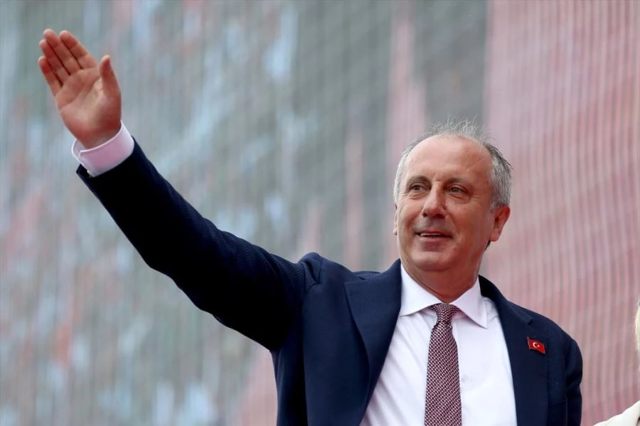 100.000 bin imzayı tamamlayan ilk isim Muharrem İnce oldu