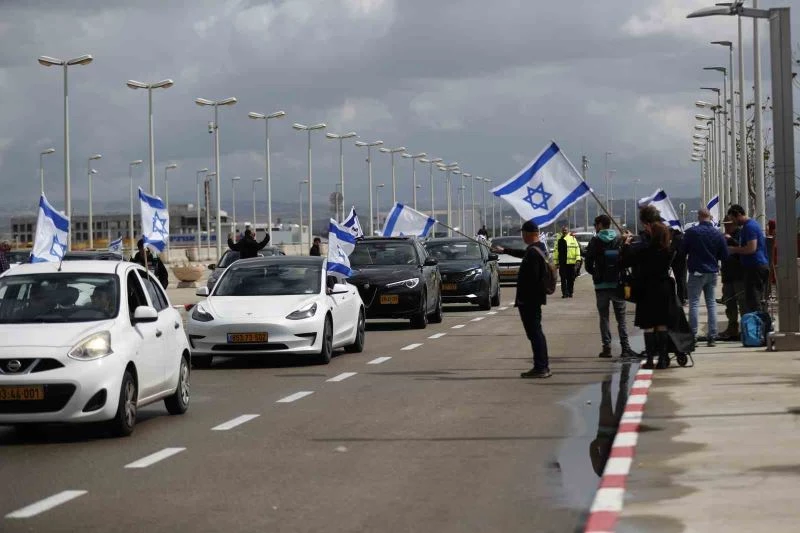 İsrail’de Ben Gurion Havalimanı’nda uçuşlar durduruldu
