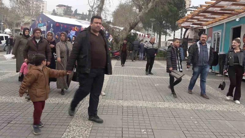 1500’lü yıllarda inşa edildi, depremde hasar gördü: Kapalı çarşı esnafı şimdi konteyner çarşıda
