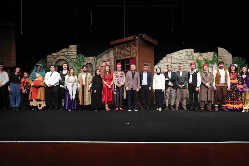 Başakşehir Tiyatro Akademisi’ndeki genç yetenekler en seçkin 231 oyunu, 120 bin 990 sanatseverle buluşturdu
