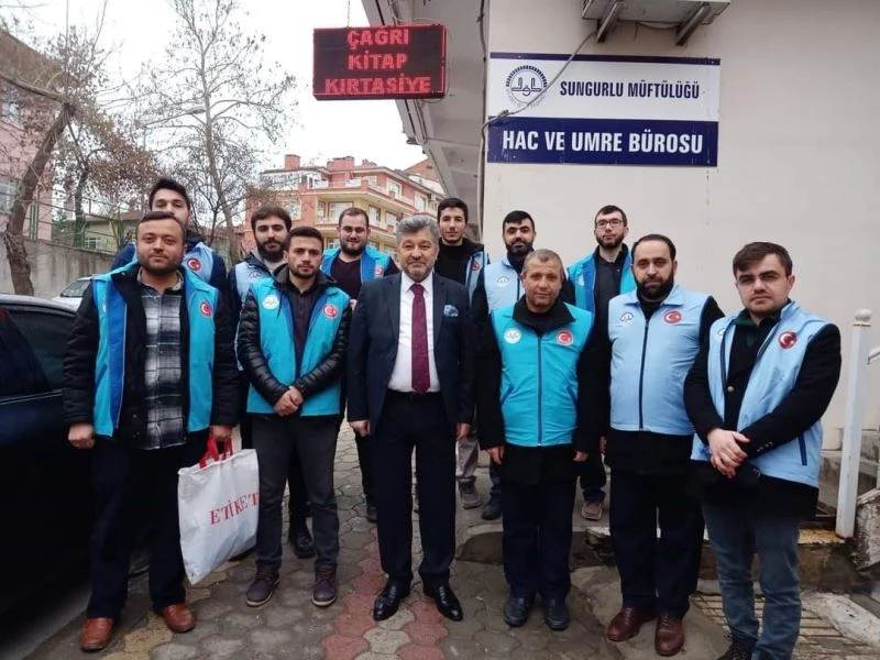 Deprem bölgesine 5 ton sıvı yağ gönderdiler
