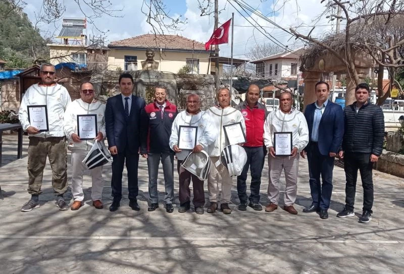 Marmaris Çam Balı’nda coğrafi işaretli üretim artarak devam ediyor
