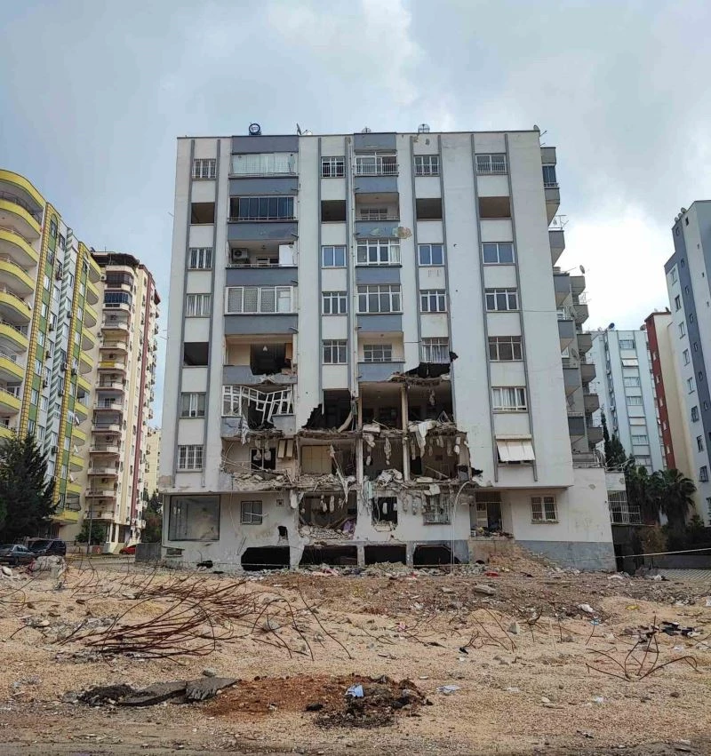 Adana’da 3 bin 821 bina yıkılacak
