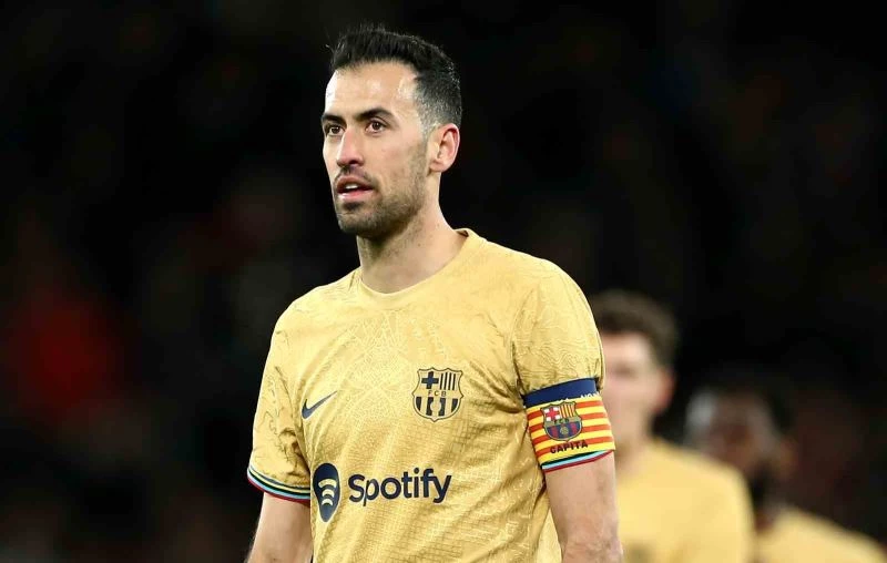 Sergio Busquets, El Clasico tarihine geçti
