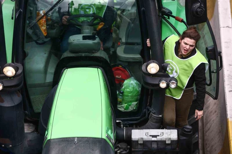 Brüksel’de çiftçilerden traktörlü protesto
