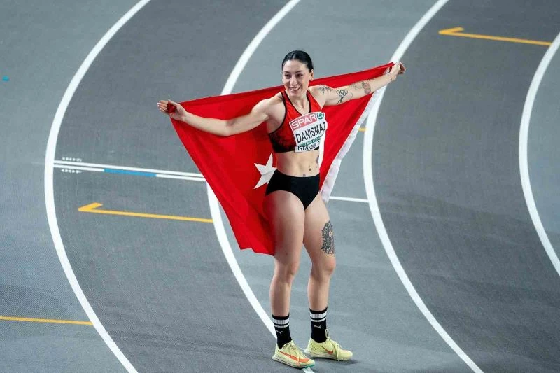 Rektör Aldemir, Avrupa Şampiyonu Danışmaz’ı tebrik etti
