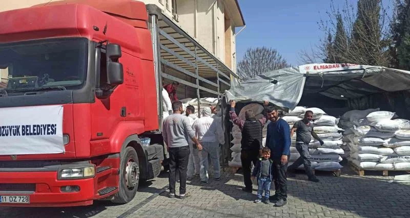 Bozüyük Belediyesi’nin un yüklü 11’inci yardım tırı Kahramanmaraş’a ulaştı
