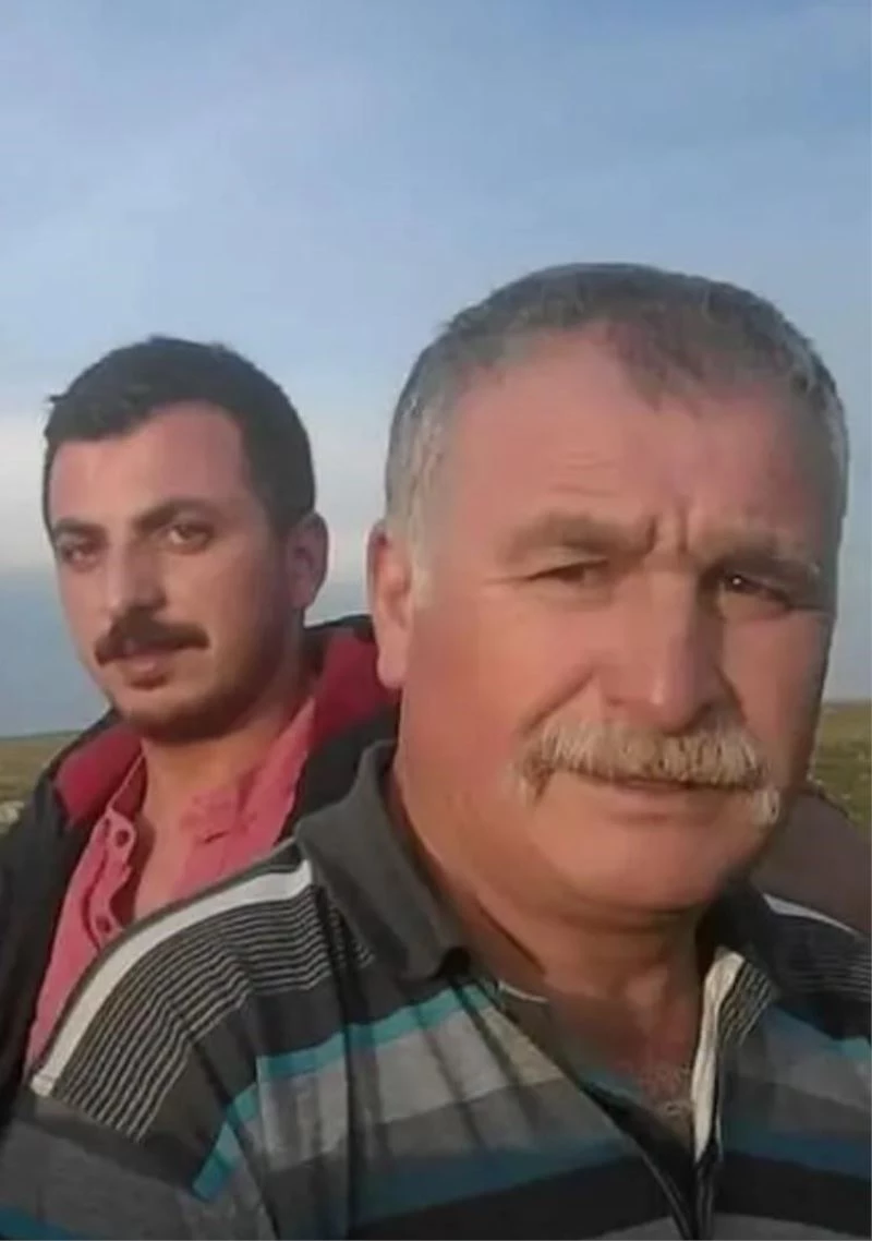 Trafik kazasında hayatını kaybeden baba, oğul toprağa verildi
