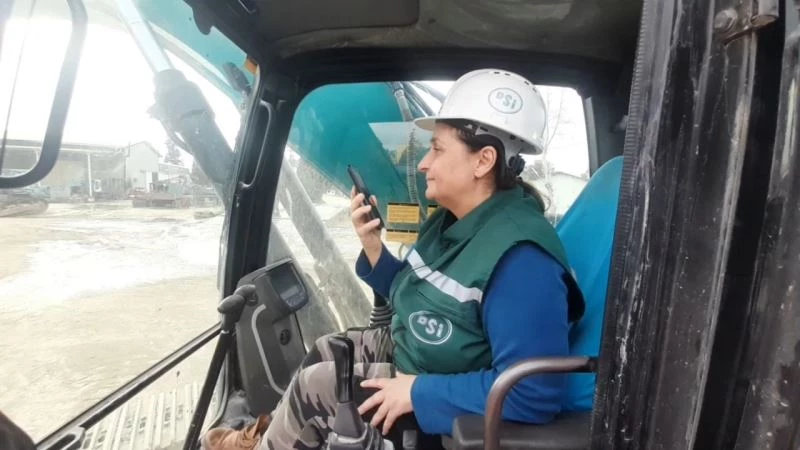Bakan Kirişci deprem bölgesinde görevli kadın personelin Dünya Kadınlar Günü’nü kutladı

