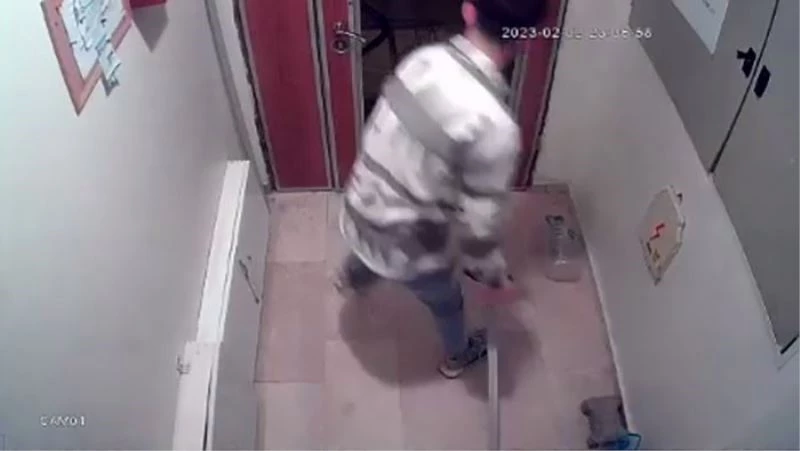 Eyüpsultan’da dehşet: Demir çubukla saldırıya uğrayan kadın kanlar içinde yere yığıldı
