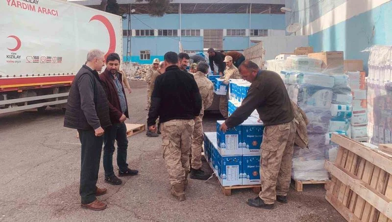 Çektiği video ile deprem bölgesine yardım topladı
