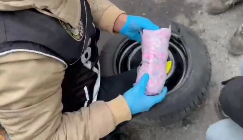 İzmir’de otomobil lastiğinden zehir çıktı
