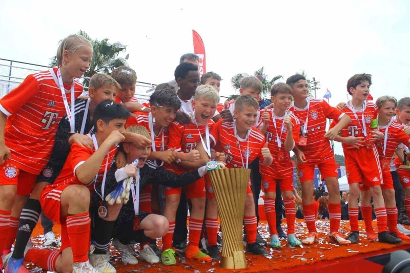 U12 İzmir Cup’ta şampiyon FC Bayern Münih
