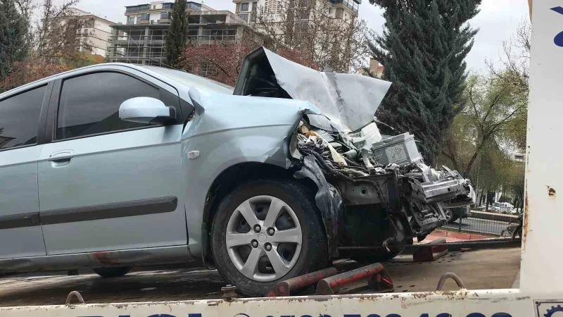 Elazığ’daki kazada yaralanan sürücü hayatını kaybetti
