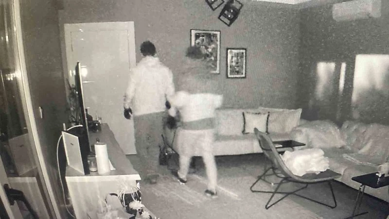 Ev farelerini evin içinde bulunan güvenlik kamerası ele verdi
