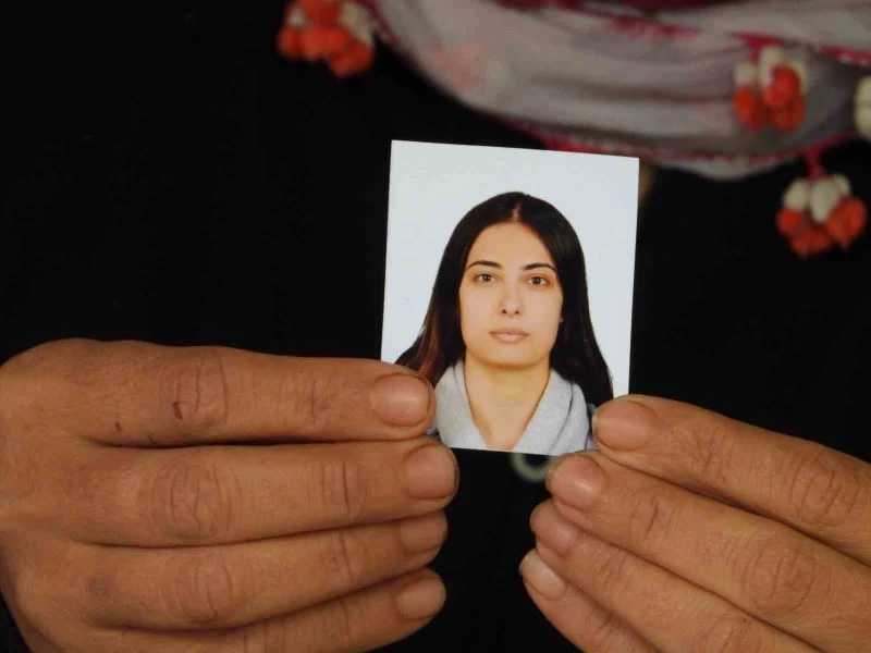 Depremde enkazı kaldırılan hastaneden çıkmadı: 65 gündür ailesi kızlarını arıyor
