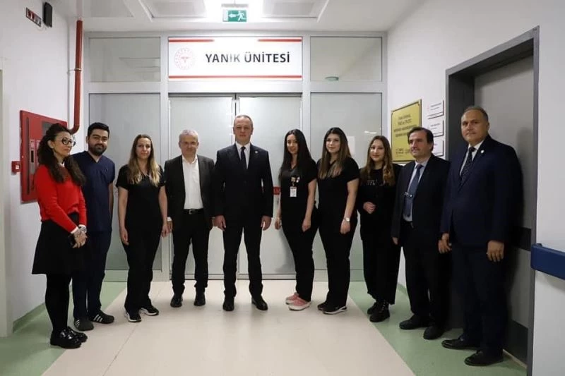 Başkan Alan hizmete giren yanık ünitesini inceledi
