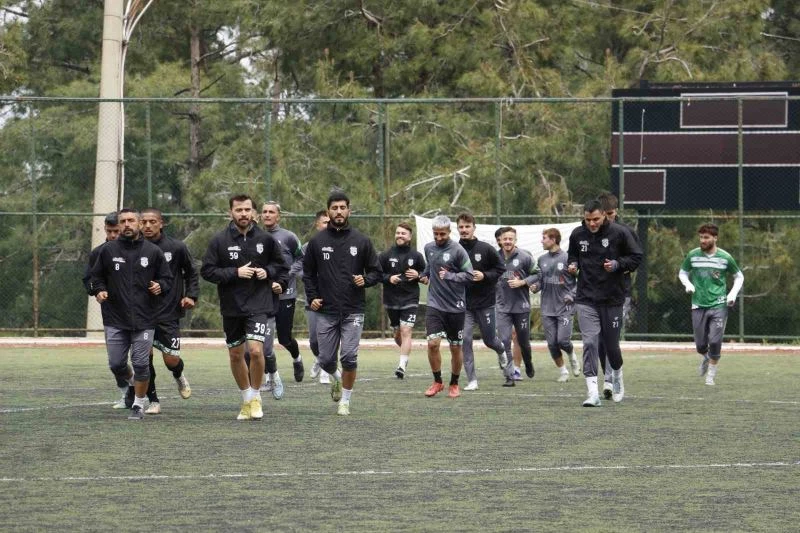 Yeşil Çınarspor, Davutlar maçına galibiyet parolasıyla hazırlanıyor
