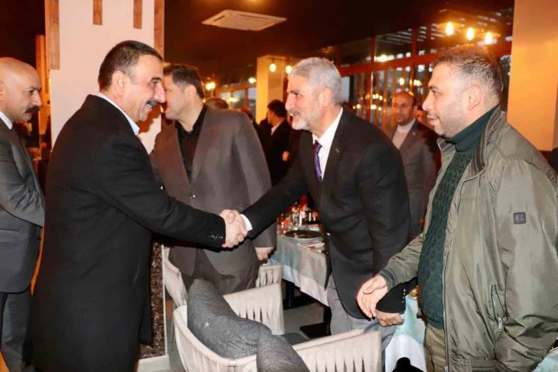 Vali Hacıbektaşoğlu, STK temsilcileriyle iftarda bir araya geldi
