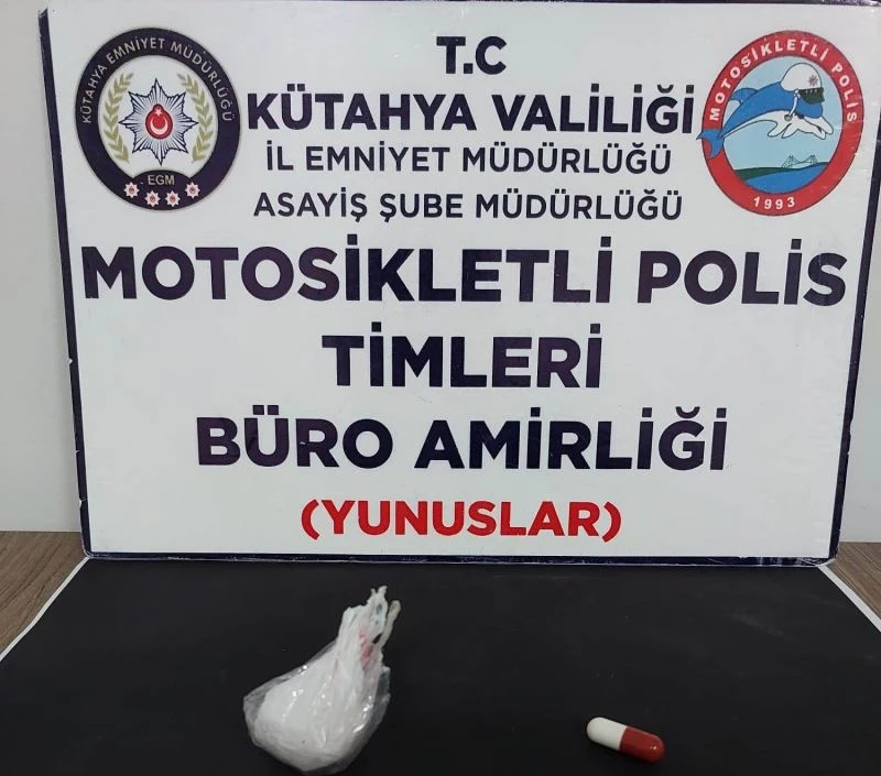 Kütahya’da Yunus Timleri uyuşturucu ele geçirdi
