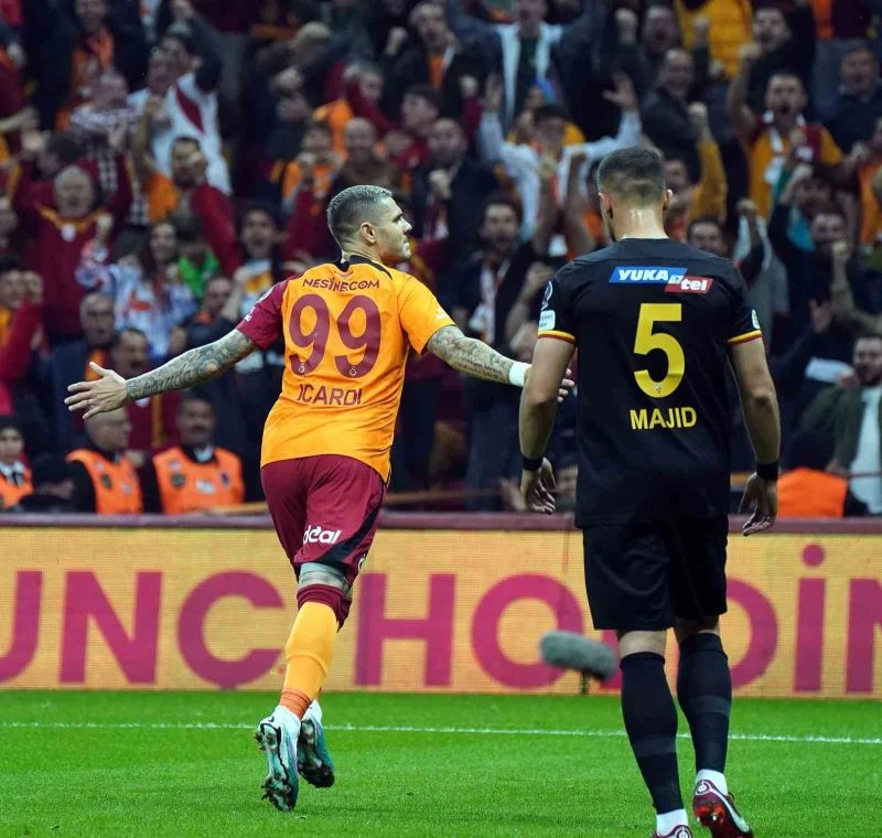 Spor Toto Süper Lig: Galatasaray: 4 - Kayserispor: 0 (İlk yarı)
