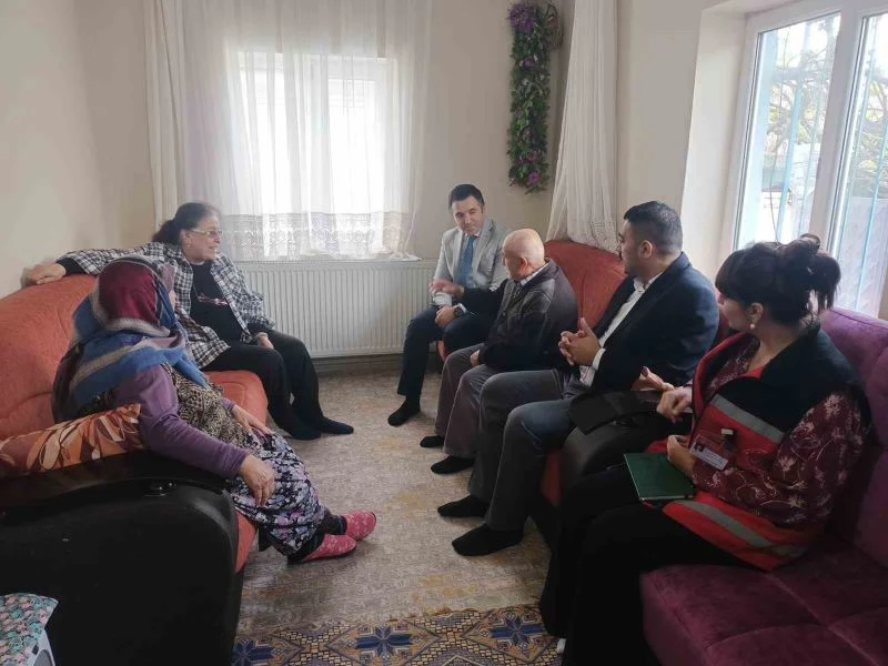 Aydın Aile ve Sosyal Hizmetler İl Müdürü Turan Efeler’de vatandaşlarla buluştu
