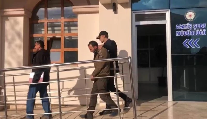 4 otomobil çalan hırsızlık şüphelisi son işinde yakalandı
