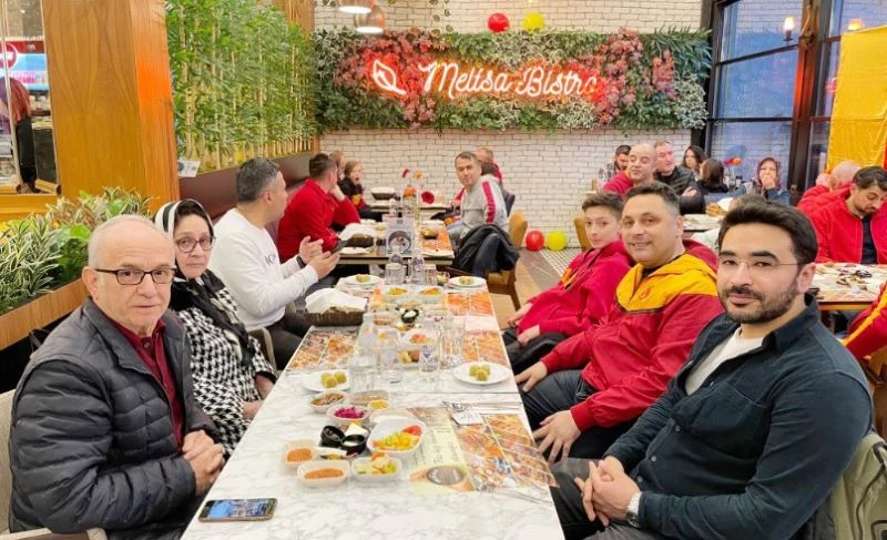 Galatasaraylılar iftarda bir araya geldi

