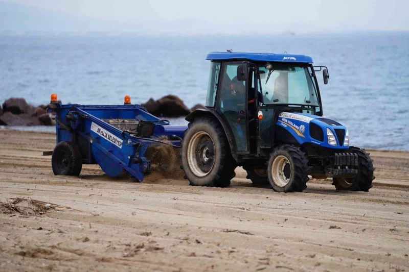 Ayvalık’ta plajlar sezona hazırlanıyor
