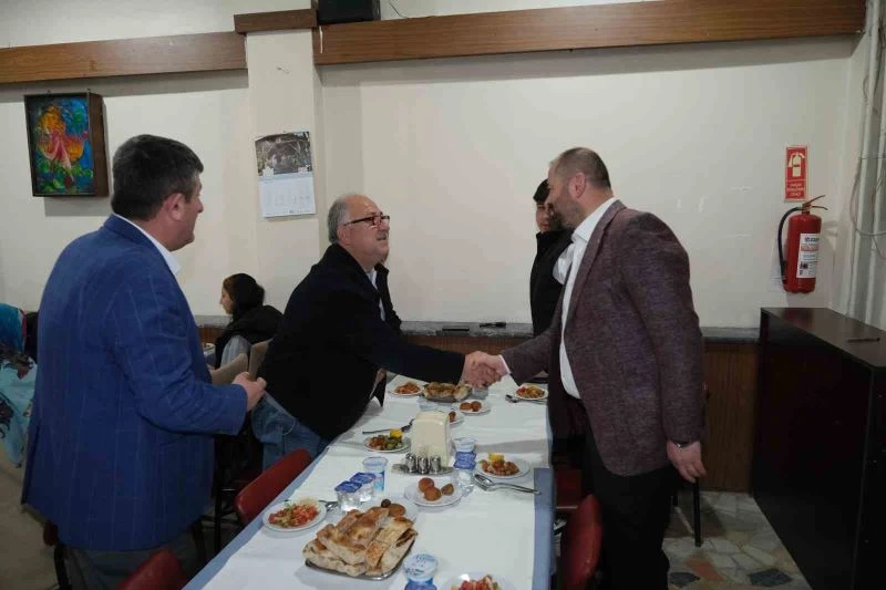 Orhaneli Belediye Başkanı Aykurt depremzedelerle iftar sofrasında buluştu
