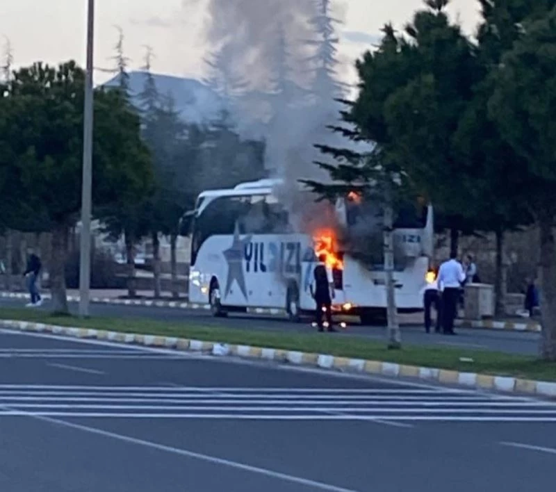 Nevşehir’de 38 yolcunun bulunduğu otobüste yangın çıktı
