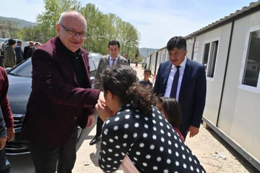 Başkan Ergün deprem bölgesi Osmaniye