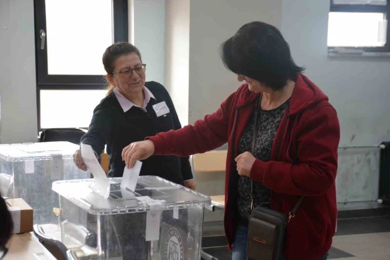 Bulgaristan’daki erken genel seçim için sandığa koştular
