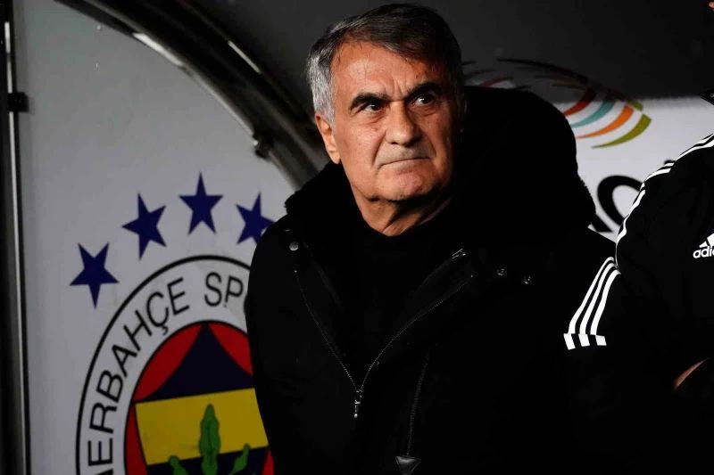 Şenol Güneş, Kadıköy’de ilk galibiyetini aldı
