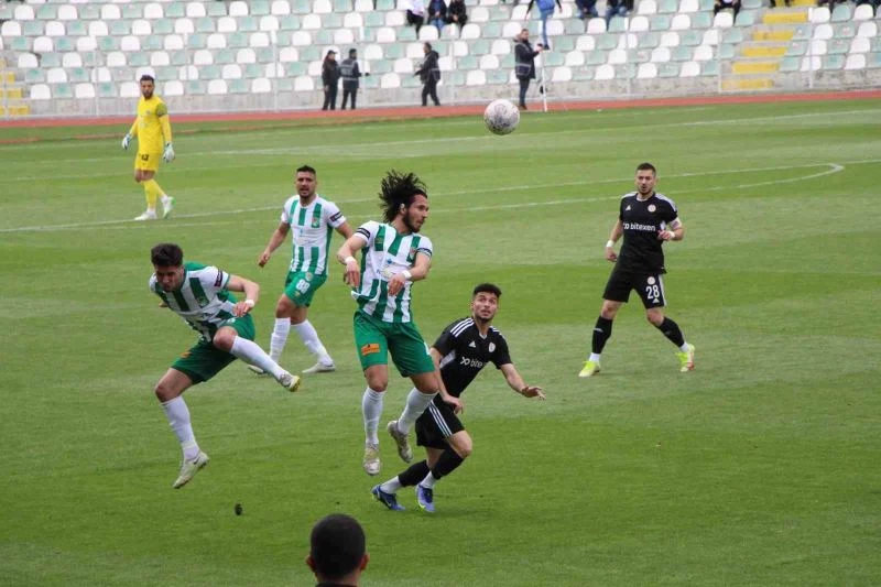 TFF 3. Lig: Amasyaspor: 0 - Karaköprü Belediyespor: 0
