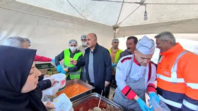 Doğanşehir’de depremde vefat edenler için mevlit okutuldu
