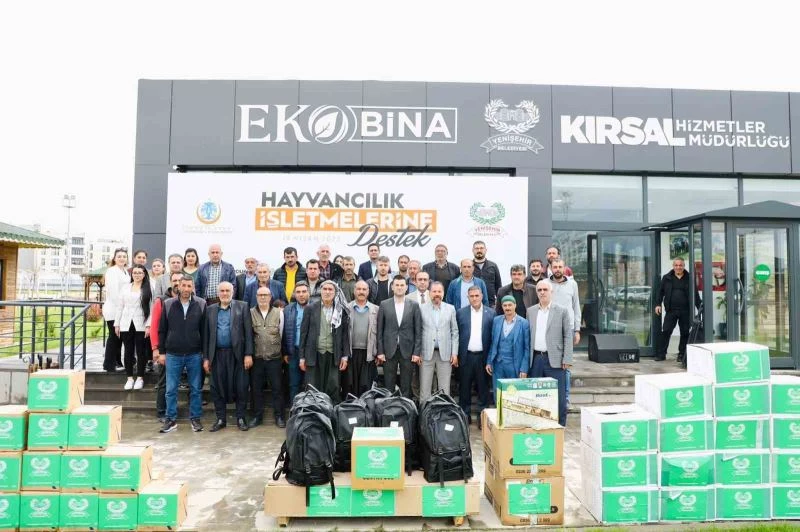 Diyarbakır’da besicilere ekipman desteği
