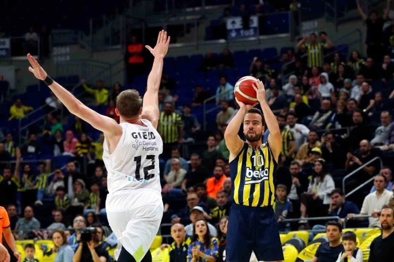 Türkiye Sigorta Basketbol Süper Ligi: Fenerbahçe: 79 - Merkezefendi Belediyesi: 72
