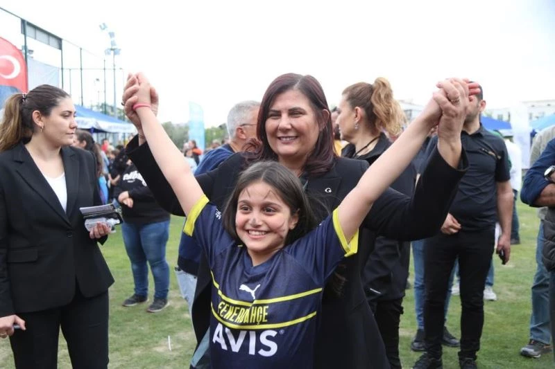 Başkan Çerçioğlu, Aydın Tekstil Park’ta çocuklar ve aileleriyle buluştu
