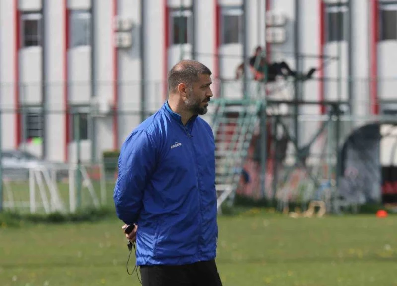 Eskişehirspor’un yeni teknik direktörü Sezgin Coşkun oldu

