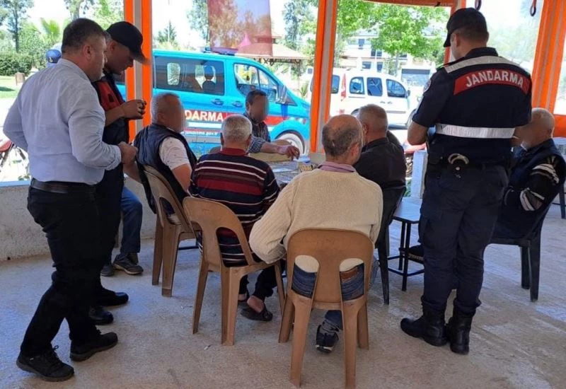 Antalya’da 194 aranan şahıs yakalandı
