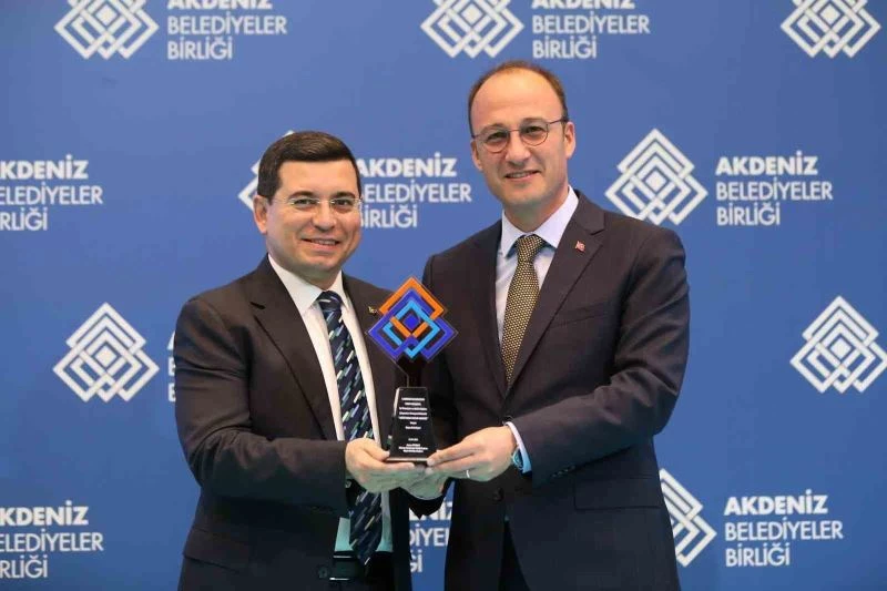 Başkan Örki 5. kez encümen üyeliğine seçildi
