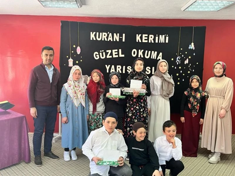 Hisarcık Karbasan Ortaokulunda Kur’an-ı Kerim’i güzel okuma yarışması

