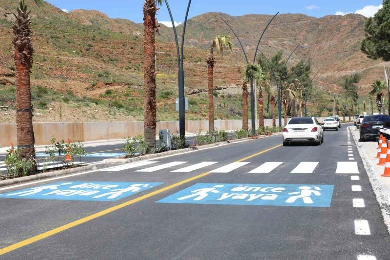 Marmaris’te yol yapım çalışmaları sona erdi
