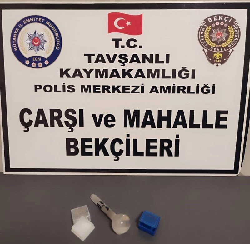 Tavşanlı’da altın kutusu içerisinde uyuşturucu
