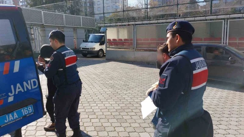 Jandarma 22 ilde emeklileri 8 milyon lira dolandıran şebekeyi çökertti
