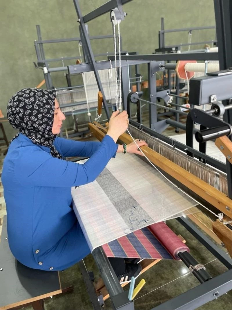 Giresun’da kadınlar Tamzara dokumasıyla ev ekonomisine katkı sağlıyor

