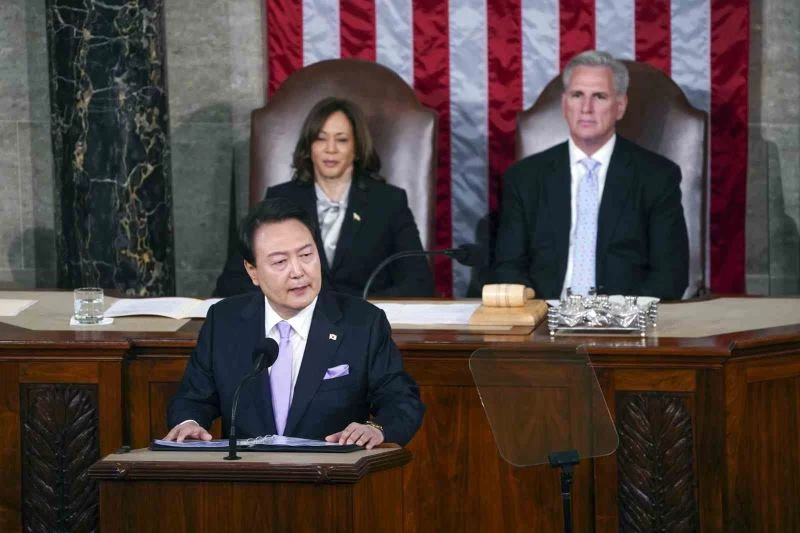 Güney Kore lideri Yoon: “Diyalog için kapımız Kuzey Kore’ye açık”
