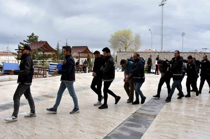 Nevşehir’deki ‘Kökünü Kurutma Operasyonu’nda 30 tutuklama
